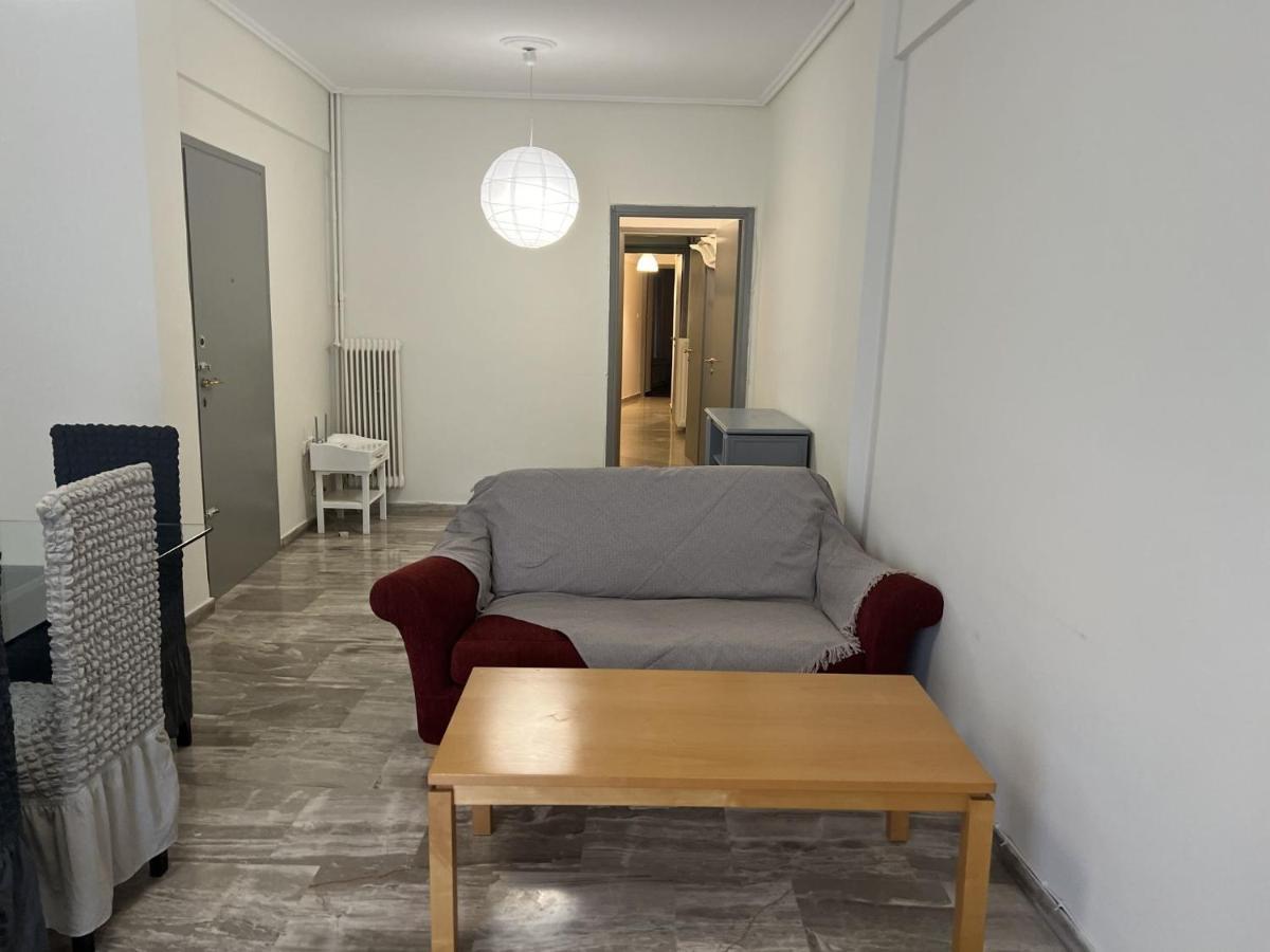 Retro At Pagrati Apartment เอเธนส์ ภายนอก รูปภาพ