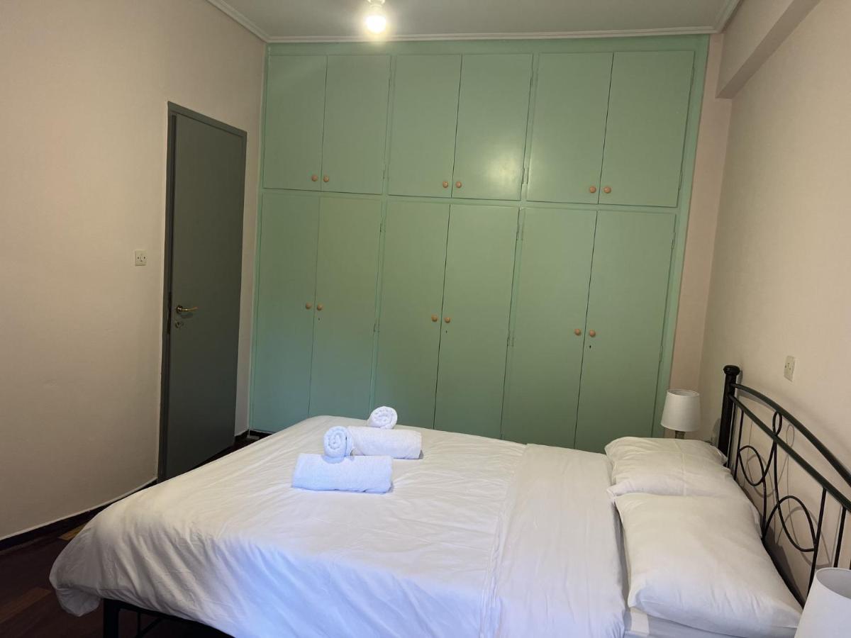 Retro At Pagrati Apartment เอเธนส์ ภายนอก รูปภาพ