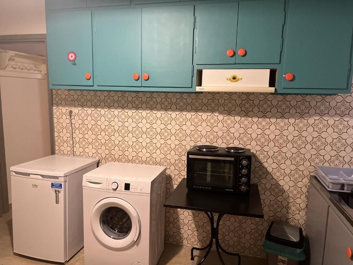 Retro At Pagrati Apartment เอเธนส์ ภายนอก รูปภาพ