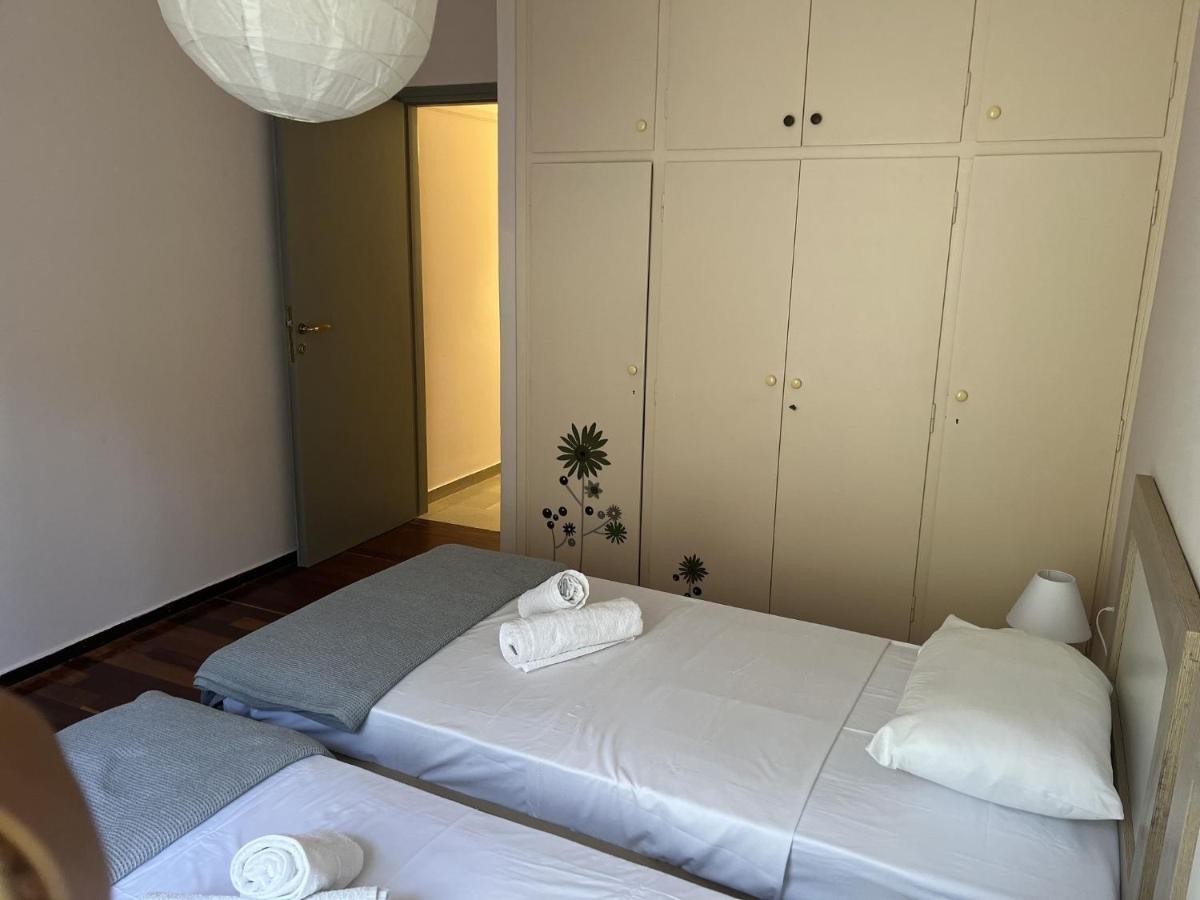 Retro At Pagrati Apartment เอเธนส์ ภายนอก รูปภาพ
